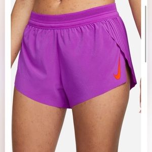 Women's Nike Dri-Fit Advanced Aeroswift Short. Size L